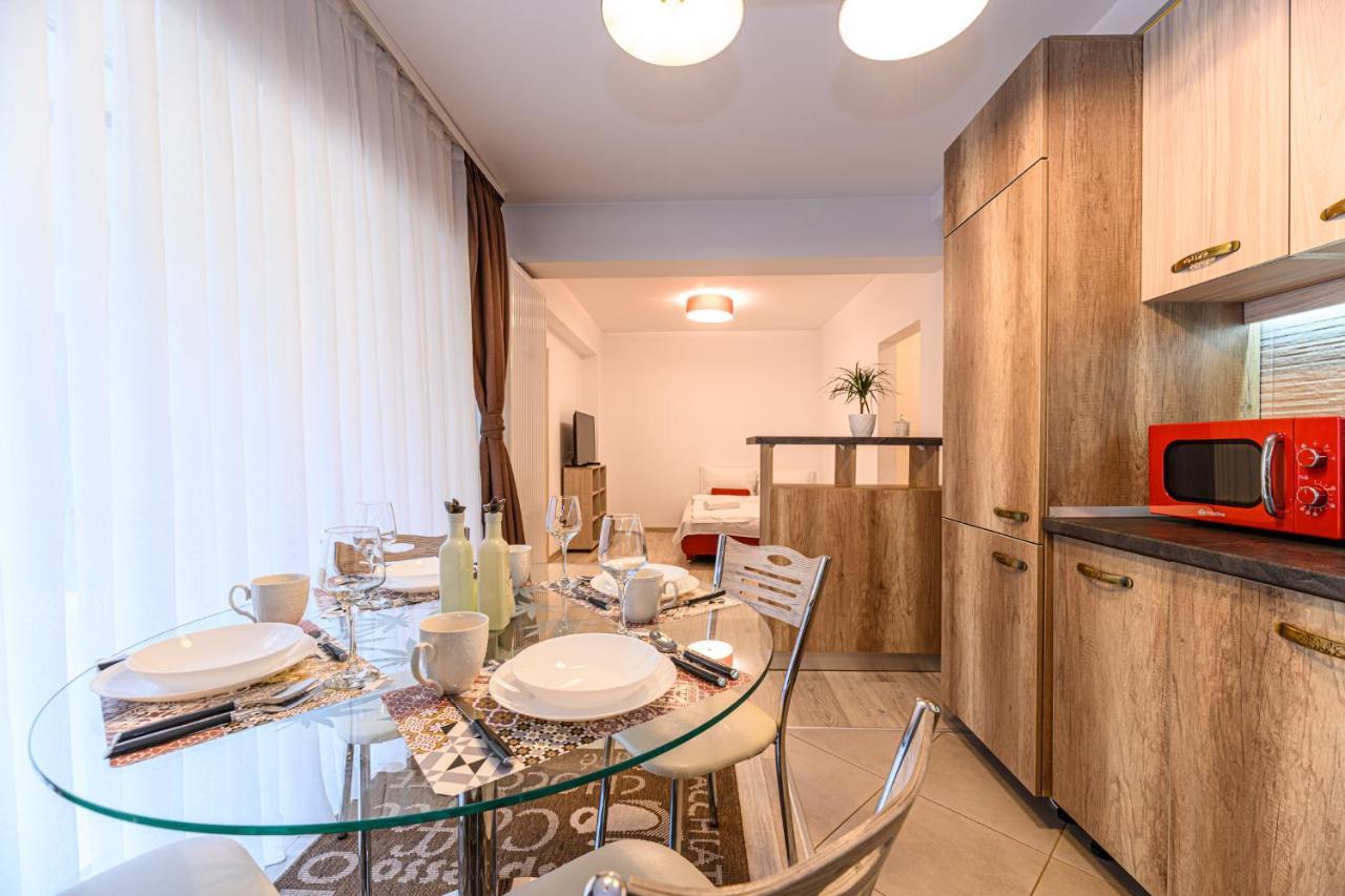 בראשוב Jad - Luxury Apartments Afi Mall מראה חיצוני תמונה