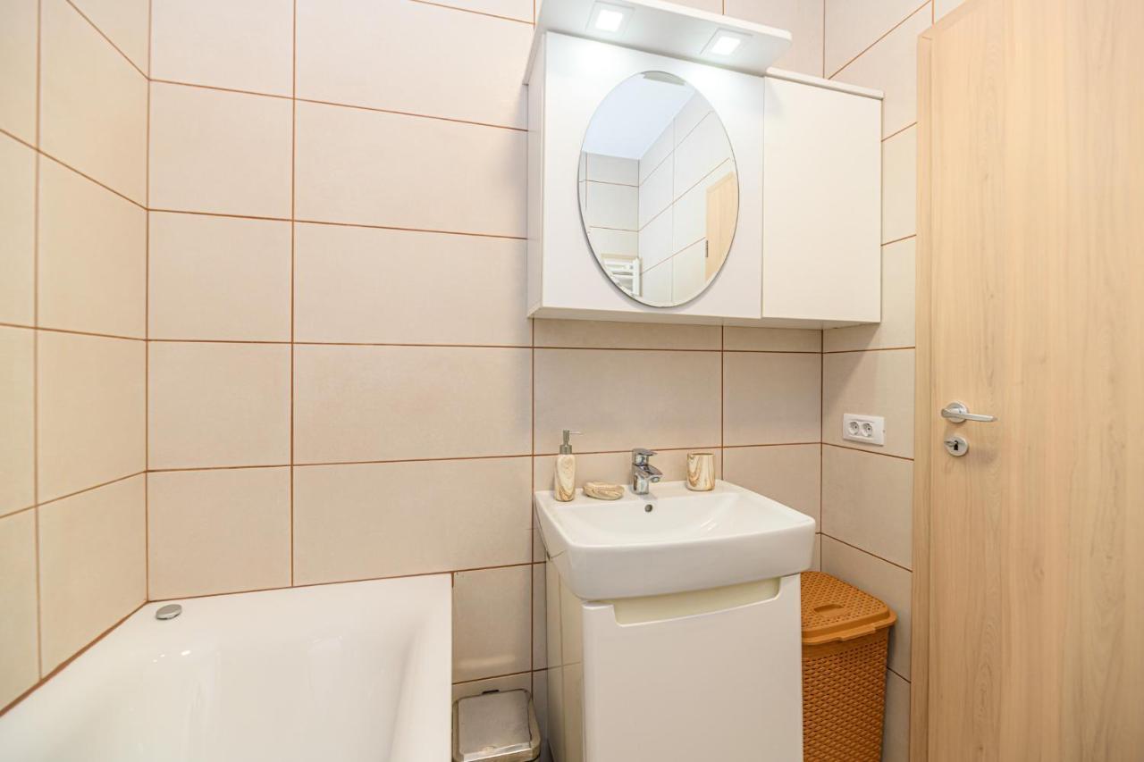 בראשוב Jad - Luxury Apartments Afi Mall מראה חיצוני תמונה