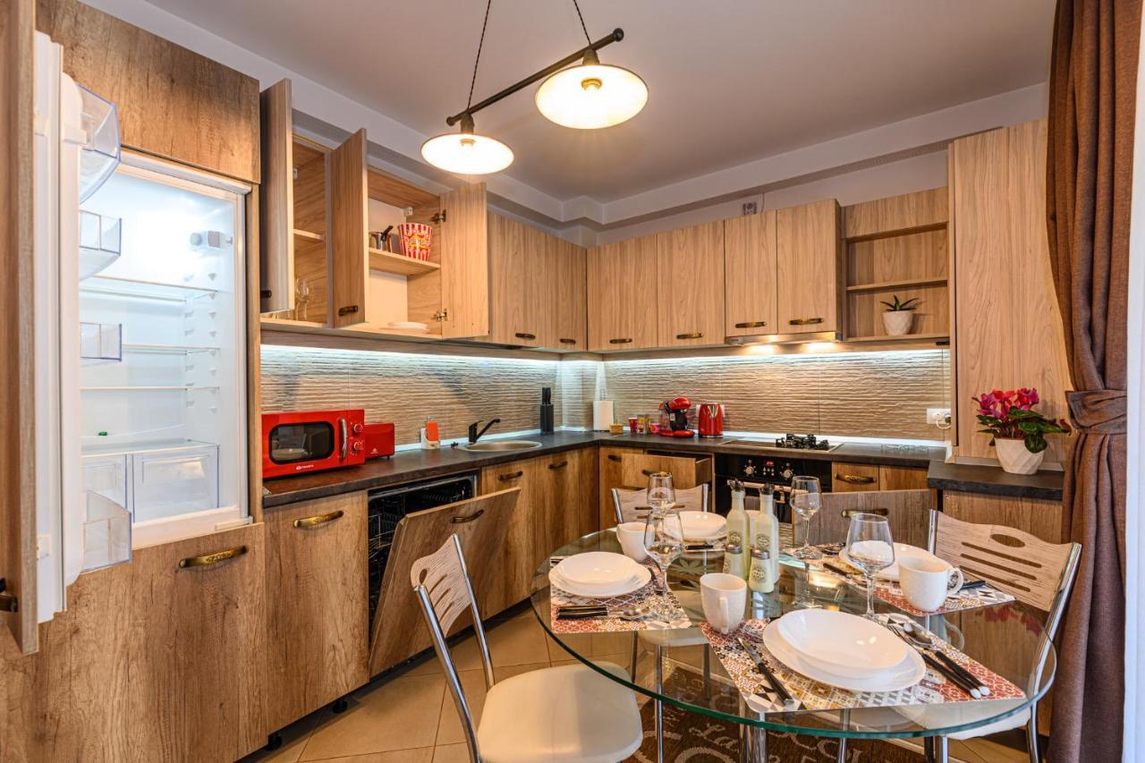 בראשוב Jad - Luxury Apartments Afi Mall מראה חיצוני תמונה